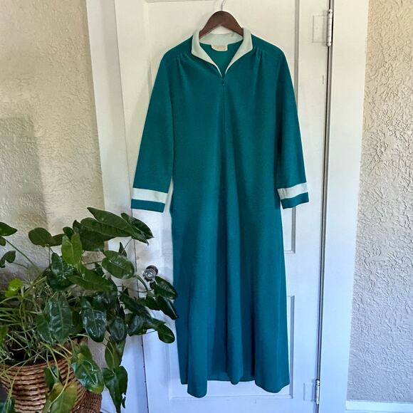 Vintage 70s Vanity Fair Velour Robe Teal & White Zip Front Lounge Dress Size 14 - Picture 10 of 15
